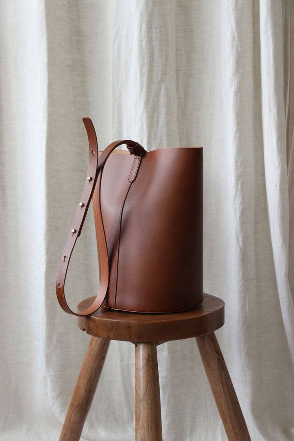 Bucket Bag Brown