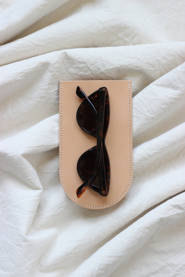 Sunglasses case nude
